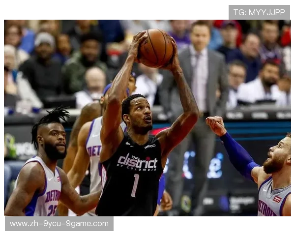 特雷沃·阿里扎效力火箭队期间的精彩图片整理